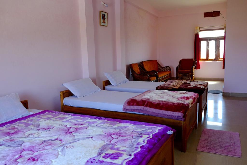 Suma Guest House Bodh Gaya Esterno foto
