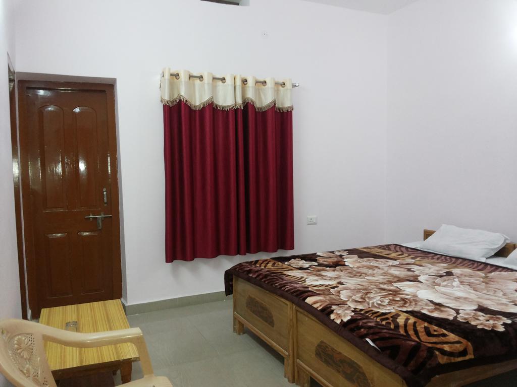 Suma Guest House Bodh Gaya Esterno foto